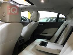 جاكوار XE